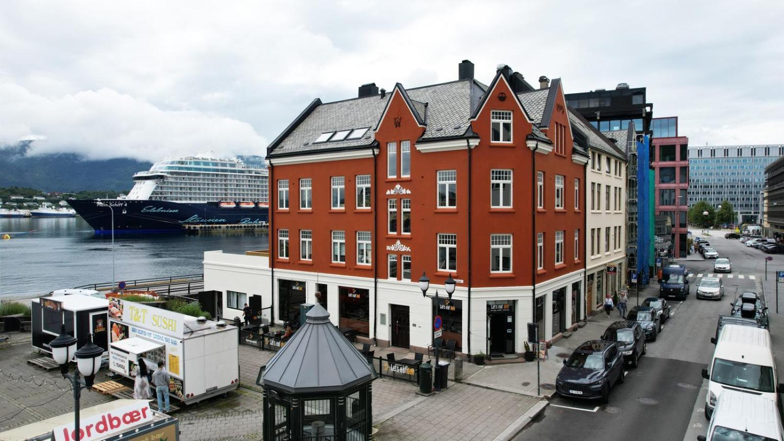 West Coast Apartments AÅlesund Exteriör bild